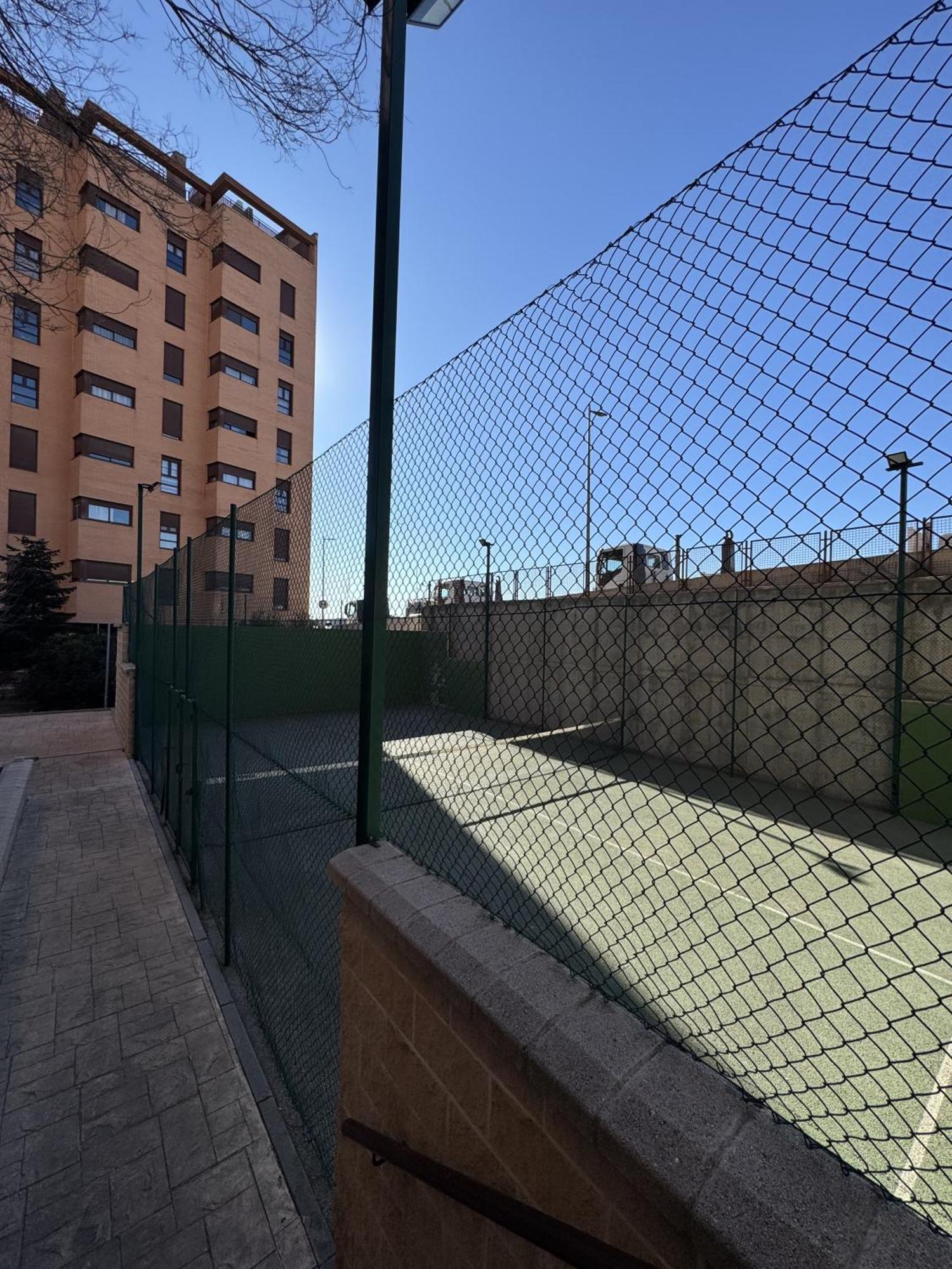 Casa Con Piscina Apartment Madrid Luaran gambar